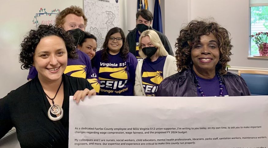 SEIUVA512's tweet photo. Fairfax County @SEIU members are delivering over 600 signed letters to the Board of Supervisors calling for fully-funded raises and pay equity for all! #UnionsForAll #QualityPublicServices https://t.co/dbQH1wThIn