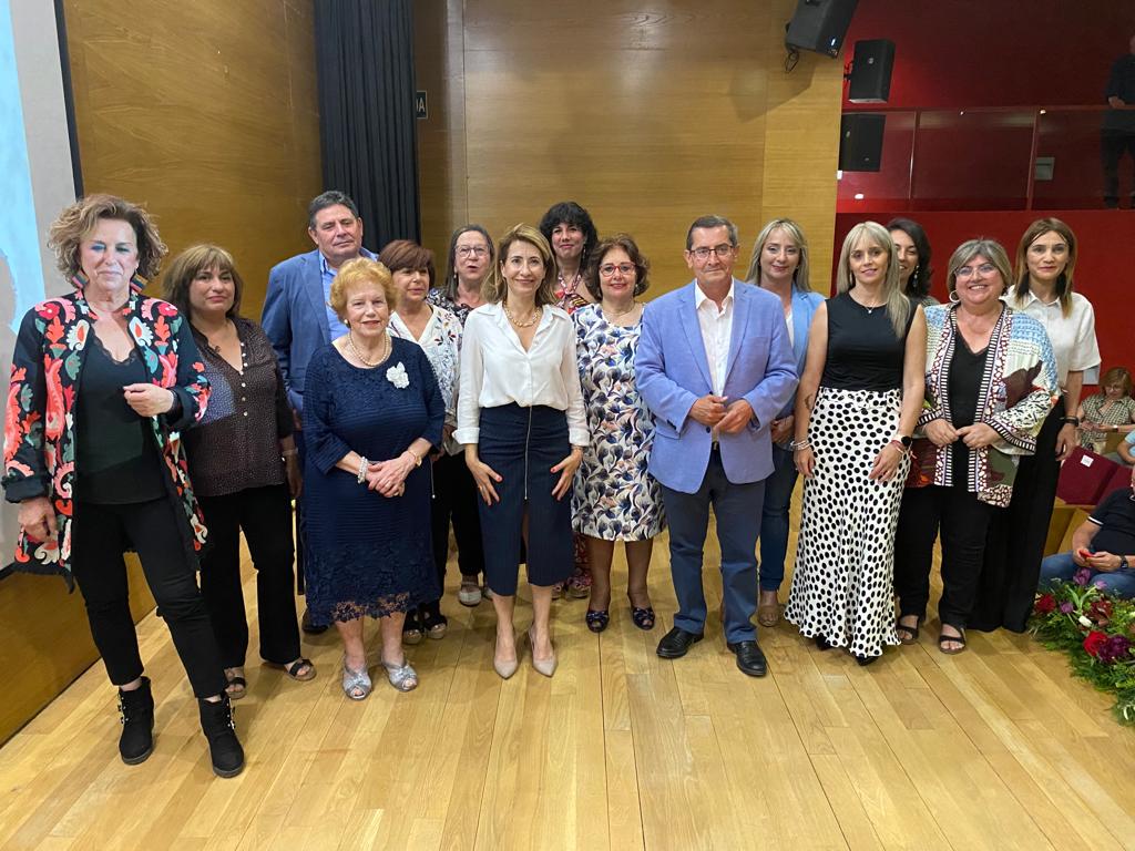 🟣 En los premios María Lejárraga, en los que ha estado presente la ministra <a href="/raquelsjimenez/">Raquel Sánchez</a>, <a href="/_PepeEntrena/">José Entrena Ávila</a> ha dicho que el <a href="/PSOE/">PSOE</a> es es ejemplo de lucha por la igualdad y que el progreso de la provincia debe ser feminista

psoe-granada.com/en-los-premios…