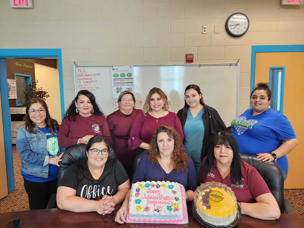 MichelleFox956's tweet photo. Celebrating our amazing Administrative Professionals! #IBschool #NothingButLove https://t.co/oMGYrqIzdE