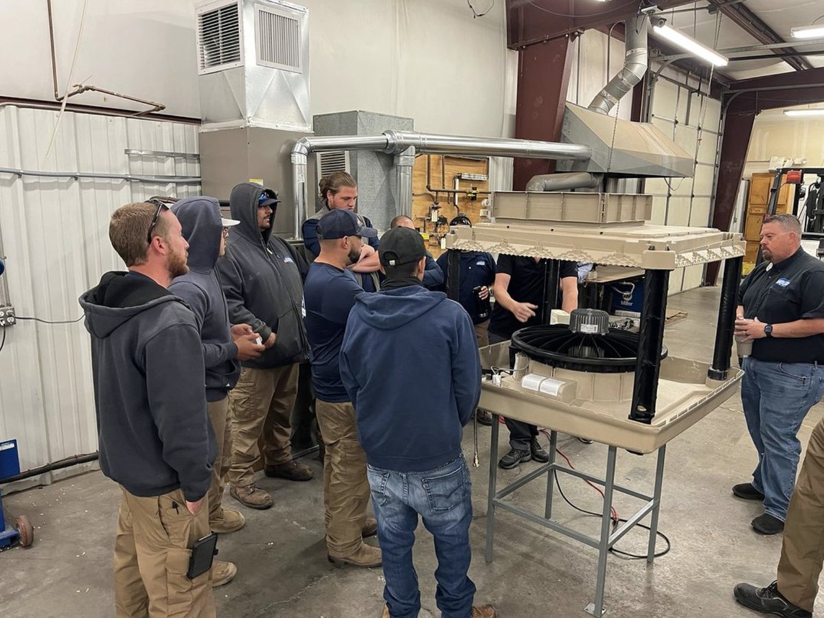 CarlsonCooling's tweet photo. Team BC is getting ready for the Summer heat 🔥 Evaporative cooler install training is under way. Shoutout to Johnstone Supply for coming down and sharing some wisdom!
•
•
•
•
•
#plumbing #albuquerque #plumber #abq #newmexico #HVAC https://t.co/ZXqgPmlder