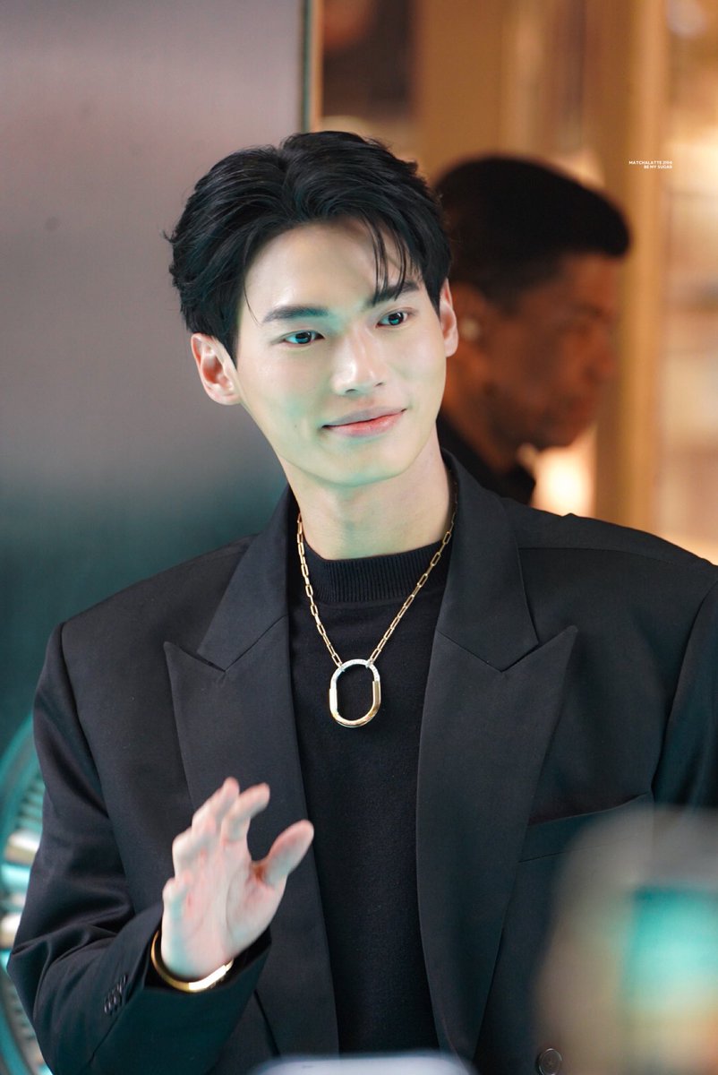 𝑏𝑒 𝑚𝑦 𝑠𝑢𝑔𝑎𝑟 ♡︎♡︎ tweet media