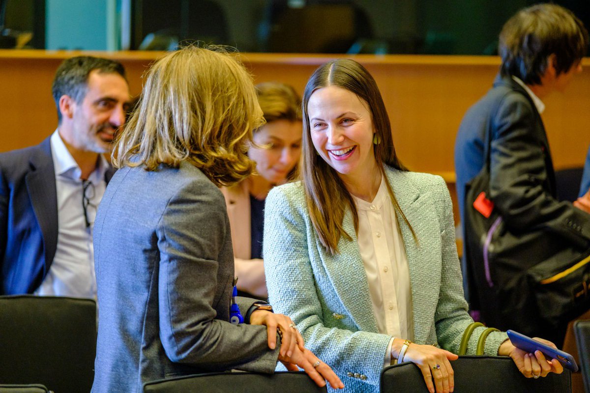 Eva Maydell (Paunova) tweet media