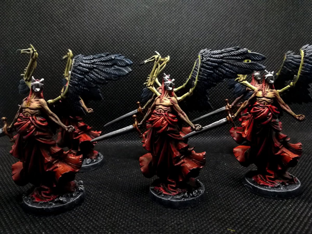 Nicola90tn's tweet photo. #massivedarkness2 #hellscape #mob #fallenangel @cmongames #corebox #massivedarknessminis #boardgames #miniatures #paintingmassivedarkness #coolminiornot #fantasy #dungeoncrawler  #myhobby #boardgamegeek 
#miniaturesboardgame #iloveboardgames #kickstarter #airbrush #slapchop https://t.co/ob1HIgP4km