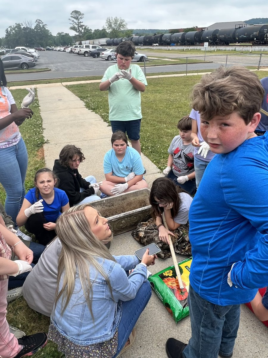 Jessica Roberts tweet media