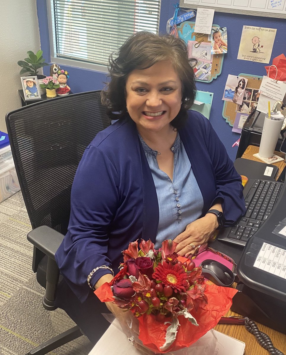 Liz Hilcher (@teshilcher) on Twitter photo Happy Administrative Assistant’s Day to Gloria! She is the BEST! 🐾<a href="/TimberlineNews/">Timberline Elementary School</a> is so fortunate to have her. #TESleads Happy Administrative Assistant’s Day to Gloria! She is the BEST! 🐾<a href="/TimberlineNews/">Timberline Elementary School</a> is so fortunate to have her. #TESleads