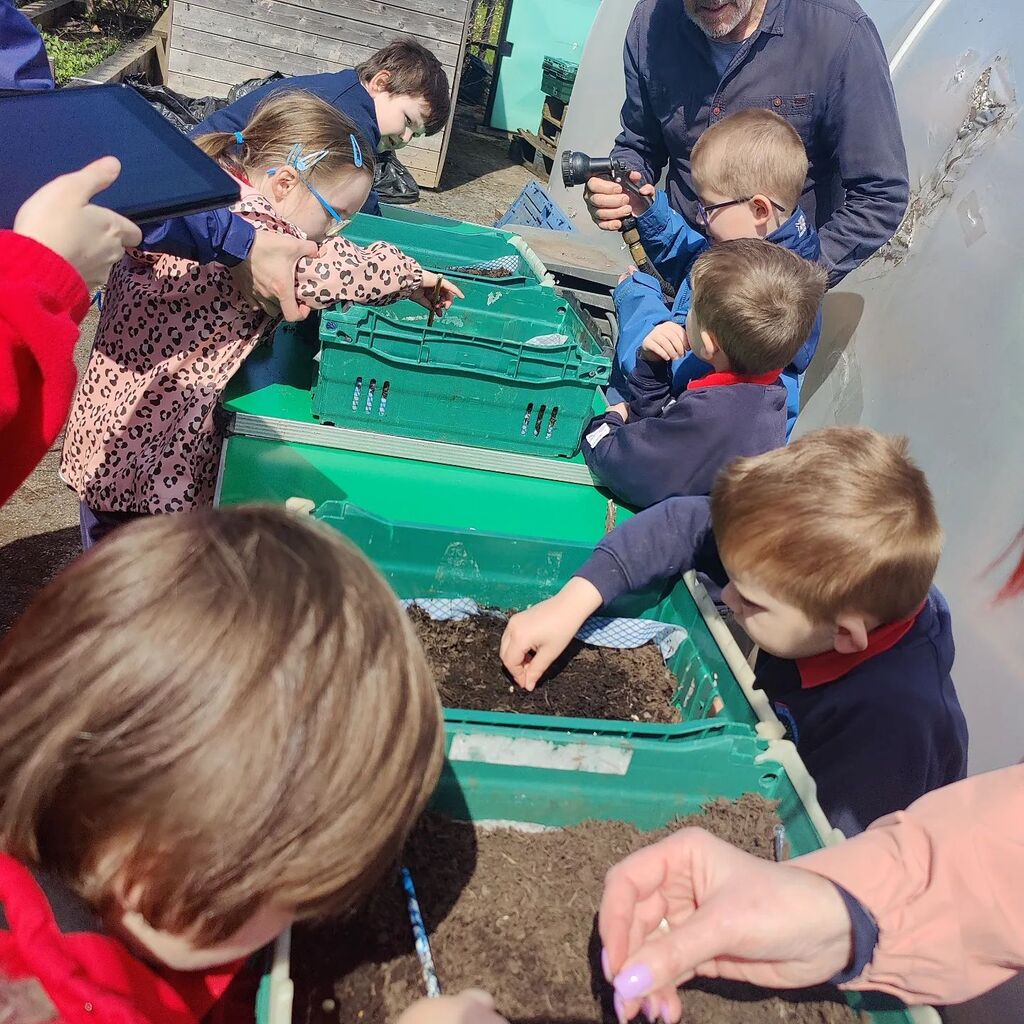 #Sowing in the sun with children from Thomas Gray Primary School. We're really enjoying their weekly visits to St Leonard's Community Garden 💚 #intergenerational #wellbeing #urbangreenspaces #growyourown