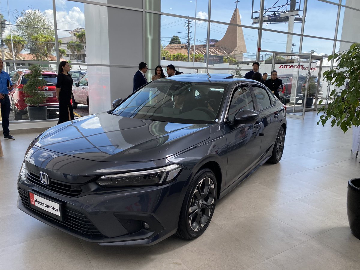AutomagazineEc's tweet photo. AUTO Magazine con Recordmotor y Honda en Ecuador, en la presentación oficial del nuevo sedán Honda Civic 2.0 L Híbrido⚡️Pronto en https://t.co/cArjcaq4Fw ⬇️

#AutoMagazineEc #Honda #Ecuador #Recordmotor #HondaCivic @Honda @recordmotor @HondaMexico @HondaESauto @HondaAero #Autos https://t.co/3QO9z6czVg