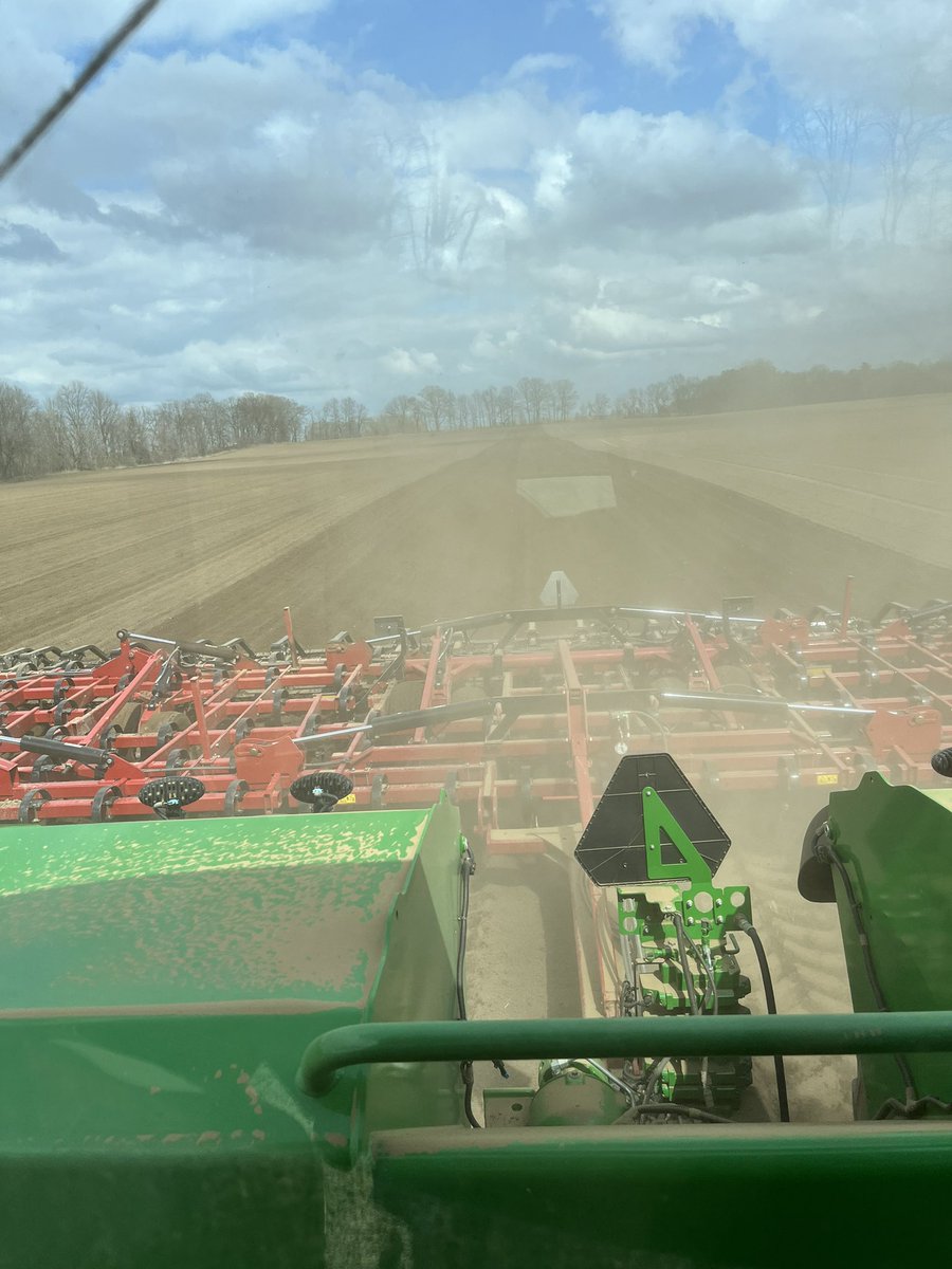 Found some dry dirt. #Plant23 rolls on