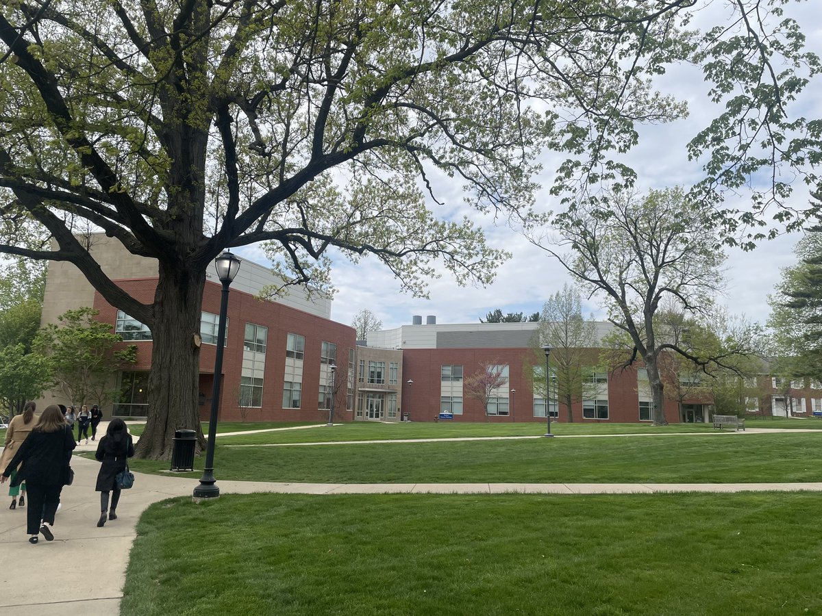BeaconCCO's tweet photo. Loved visiting @ictrueblue and participating in @IACAC first ever pre-conference session for new(er) counselors. Fantastic hospitality on a beautiful campus and thoughtful, intentional programming. https://t.co/gYhrN0pmHo