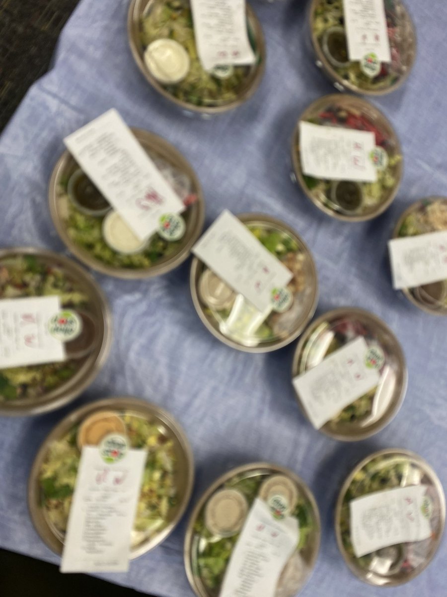 soc_fisd's tweet photo. A little @ChopStop always does the body good! This community partner has really taken care of the SOC staff this year. We are appreciative and very grateful. Thanks so much Matt and Sable. @ChopStop
#TheSOC #GoodVibesOnly #MrMoSmiles https://t.co/MUBXCYbPkb