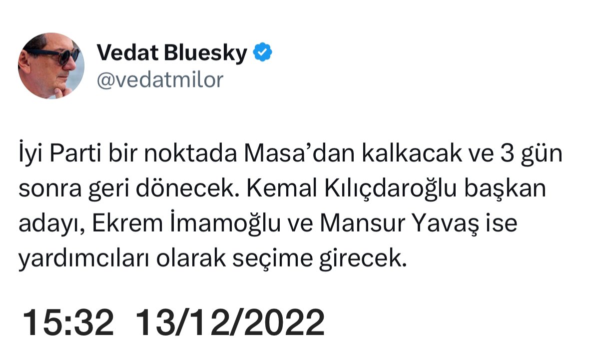 Siyasi analiz dünyasında haksız rekabet yaratacağım için yemin ettim. Artık siyasi tivit atmıyorum.