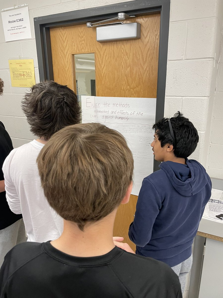 AMPteaches's tweet photo. Doing some station review of unit objectives/key terms to prep for our test tomorrow in #BHSGlobalStudies https://t.co/RhEQpV9liZ