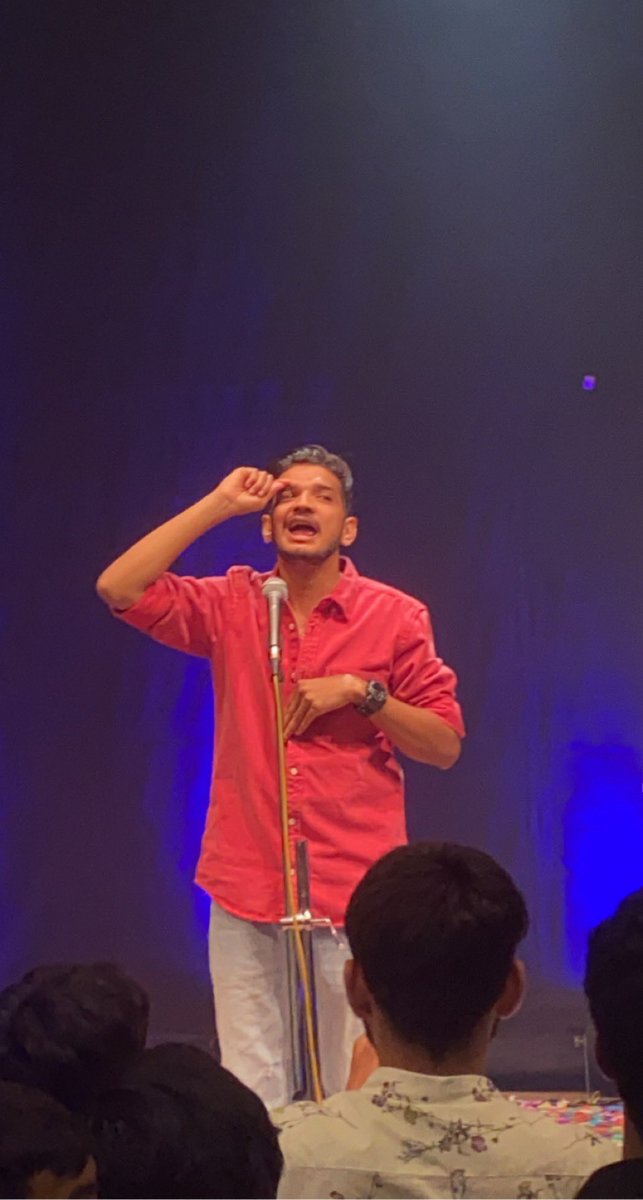 barcafan7979's tweet photo. If I get 50 likes on this tweet. I will post a picture I have with Munawar bhai on stage at one of his shows. #MunawarFaruqui #MunawarKiJanta #MKJW  This show- https://t.co/Ewd70rP44C