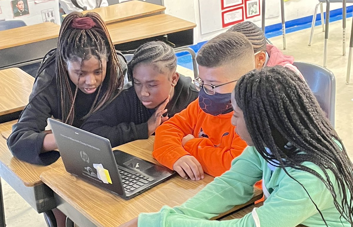 MyrtleGroveK8's tweet photo. Go Eagles!!! Our 5th graders are enjoying the Science Showdown #ETOScienceShowdown #ETOScience @MDCPSDAS @MsAllisonStone https://t.co/sXt0zxviO3