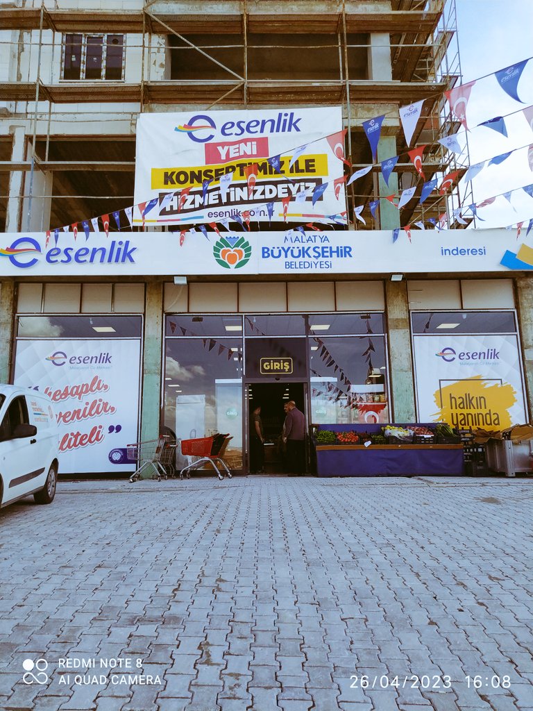 Malatya Fırat mah.muhtarı sayın <a href="/nihat_biner/">Nihat BİNER</a> Malatya Büyük şehir belediye başkanı sayın <a href="/selahattingrkn/">Selahattin Gürkan</a> inşaat aşamasında emeği geçen #sarıgül inşaat #Gazisarıgül #FerhatAk beyefendinin   büyük çabaları sonucu Malatya TOKİ de açılan esenlik marketin açılışını hayırlısıyla yaptık.