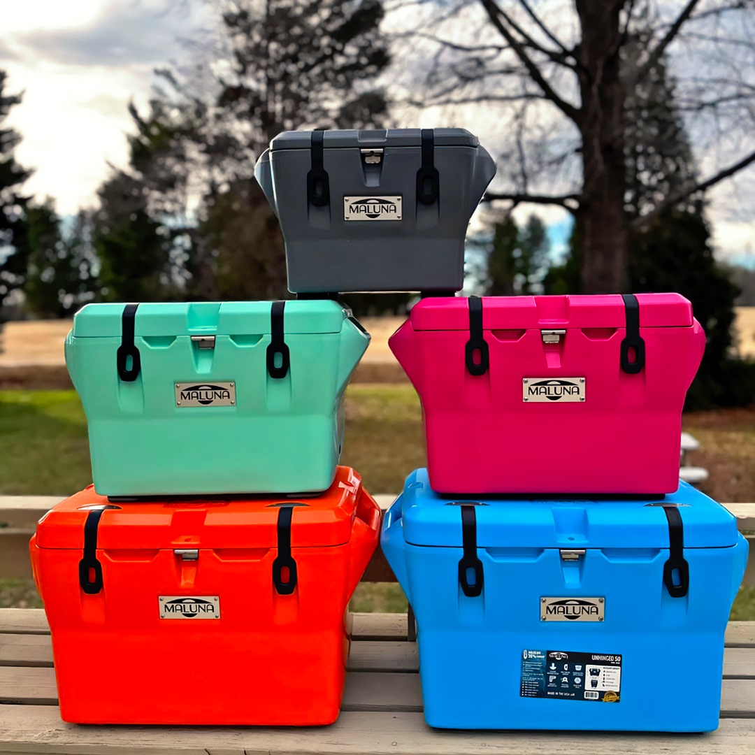 Sea Foam Green 🌊, Blaze Orange 🔥, Desert Tan 🌵, Chill Blue 🥶, Cool Gray 🐺, Hot Pink 🌋, Sky Blue 🌤, Shark Gray 🦈, or White 🤍?  Which colors and sizes do you have in your Maluna family?

#livelifeunhinged