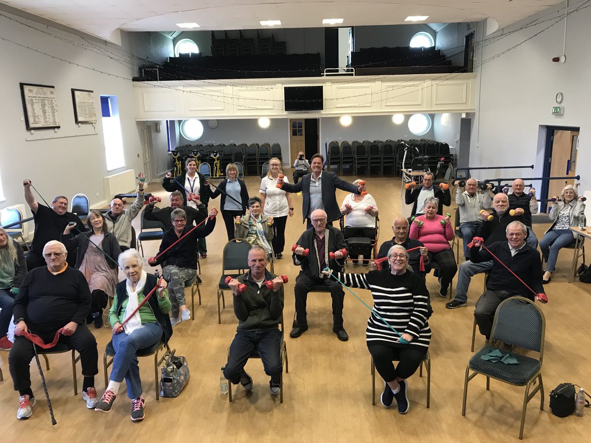 Fab to talk at and meet our Pulmonary Rehab latest friends in Llandybie yesterday! Wonderful to see the gains 💪🏼and sheer enjoyment. 😀 One of the best treatments for lung disease but sadly not enough of it happening in Wales☹️