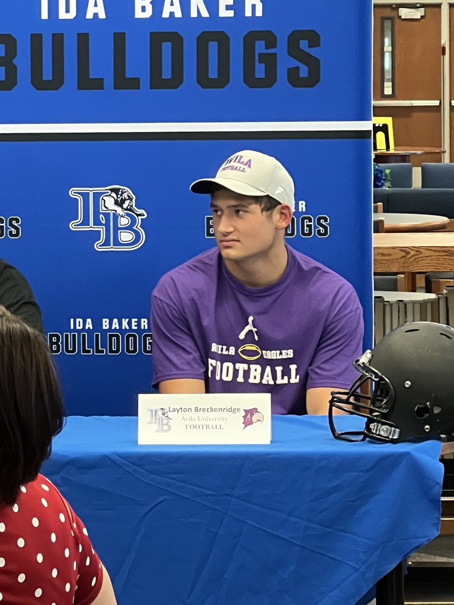 LaytonBreckenr1's tweet photo. My new home will be in Kansas City at Avila University!   I want to thank all the coaches that have reached out to me regarding my recruitment. It’s been a great ride, can’t wait for the next chapter!! @Hit_Phi_Hit @CoachDA82 https://t.co/cDPHGLVppO