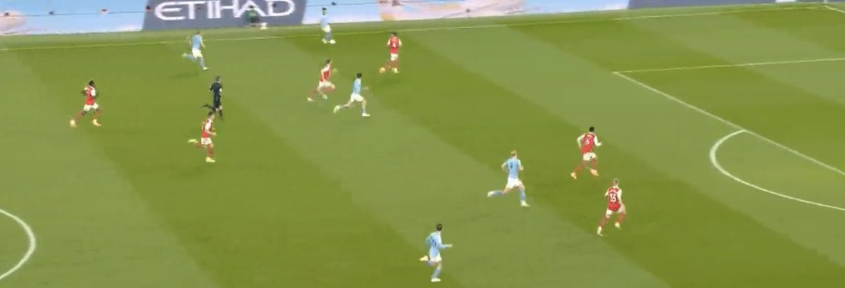 now_arsenaI's tweet photo. Where is he? How many times? Get him off at half-time and try something else, I beg. https://t.co/5wfwS9wJHZ