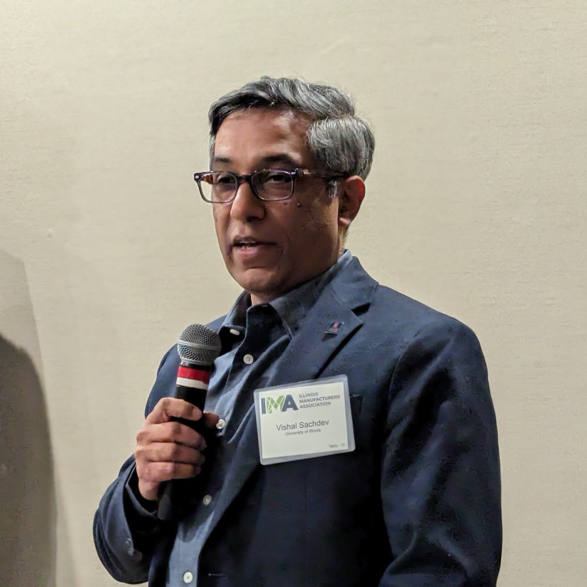 IMA_Today's tweet photo. Panelists @BrdBMillr, COO of @puzzlelabs_ai , Vishal Sachdev from the University of Illinois @giesbusiness and Alan Singleton of @singletonlaw provide insights on the impact of Artificial Intelligence (AI) on employers. #ILBizDay2023 https://t.co/8hcczvDjUw