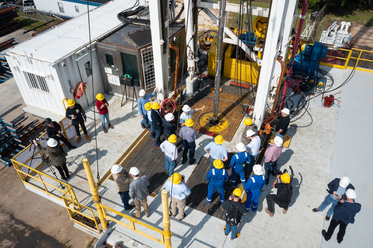 gadrilling's tweet photo. GA Drilling took a major step towards geothermal energy anywhere! Yesterday, our team of engineers successfully demonstrated our ANCHORBIT® technology. Thank you to Nabors Industries in Houston for hosting us at the Nabors Technology Center. https://t.co/3LMcQpR0B2 https://t.co/XHNNO2sO8H