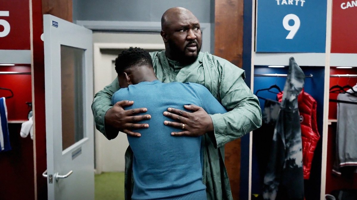 its_Daniela__'s tweet photo. Is Sam's dad God? 😅❤️ #TedLasso #AFCRichmond 

Also, this show is full of positive masculinity 💫🥳 https://t.co/R5QT9nkSME