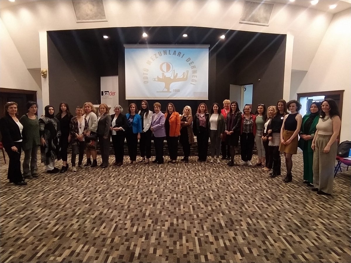 ankarakader's tweet image. Ka.Der Ankara Şubesi olarak siyasette eşit temsil ve eşit katılımın sağlanması temel hedefi doğrultusunda 26 Nisan 2023 tarihinde Ankara’dan aday gösterilen, demokrasi ve eşitliği savunan kadınlar ile yazılı ve görsel basın temsilcileri ve sivil toplum örgütlerini buluşturduk.