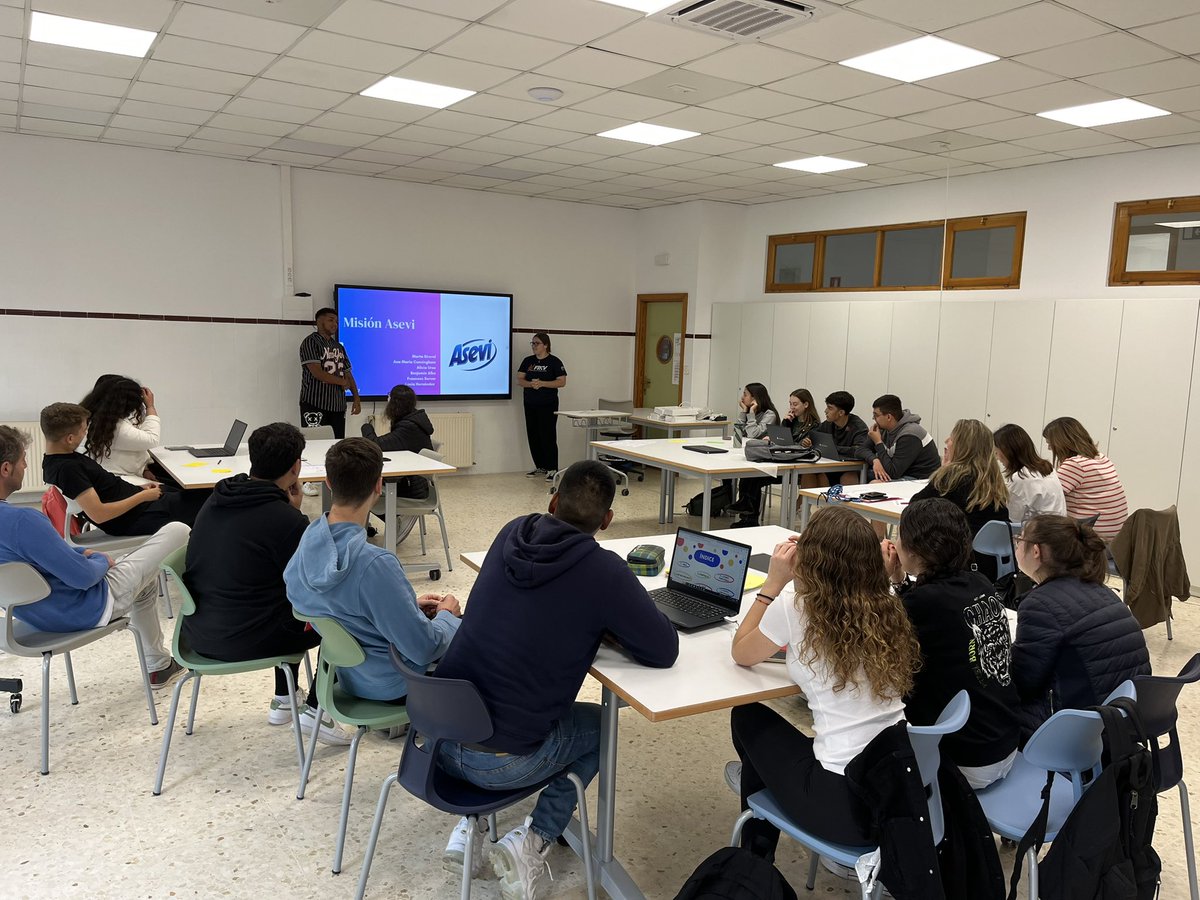 FPadmIbarsDénia tweet media