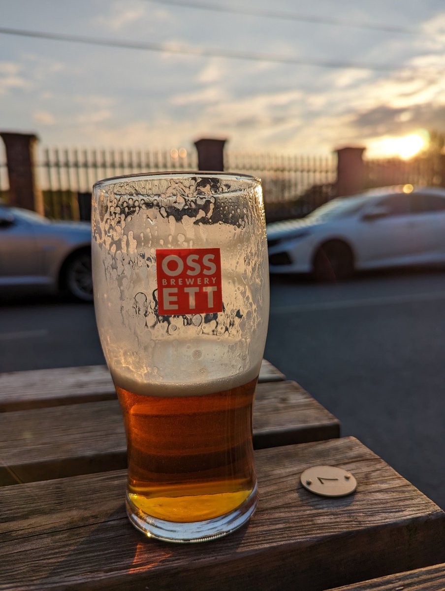 <a href="/PhoenixBrewery1/">Phoenix Brewery</a>  knocking it out of the park. Second time I've called into <a href="/brewerspride/">Brewer's Pride</a> after work and had their beer of late and wow on form! This was Wobbly Bob and the other was a great cask West coast. Bravo 👏👏👏👏