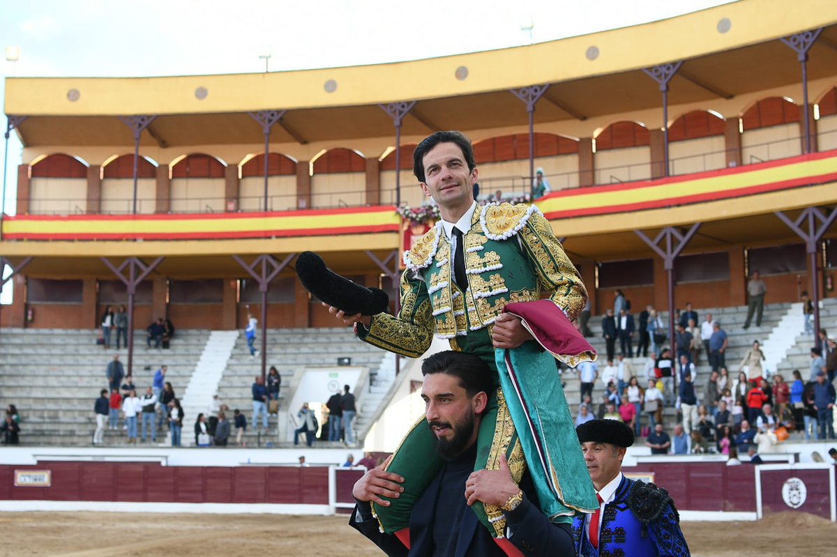 🔵  Juan del Álamo, billete directo a la final de Alalpardo

La noticia completa a través del siguiente enlace:

guarismodelocho.com/2023/04/juan-d…

<a href="/CopaChenel/">CopaChenel</a> <a href="/ftorodelidia/">Fundación Toro Lidia</a> <a href="/JuandelAlamoOf/">Juan del Álamo</a>