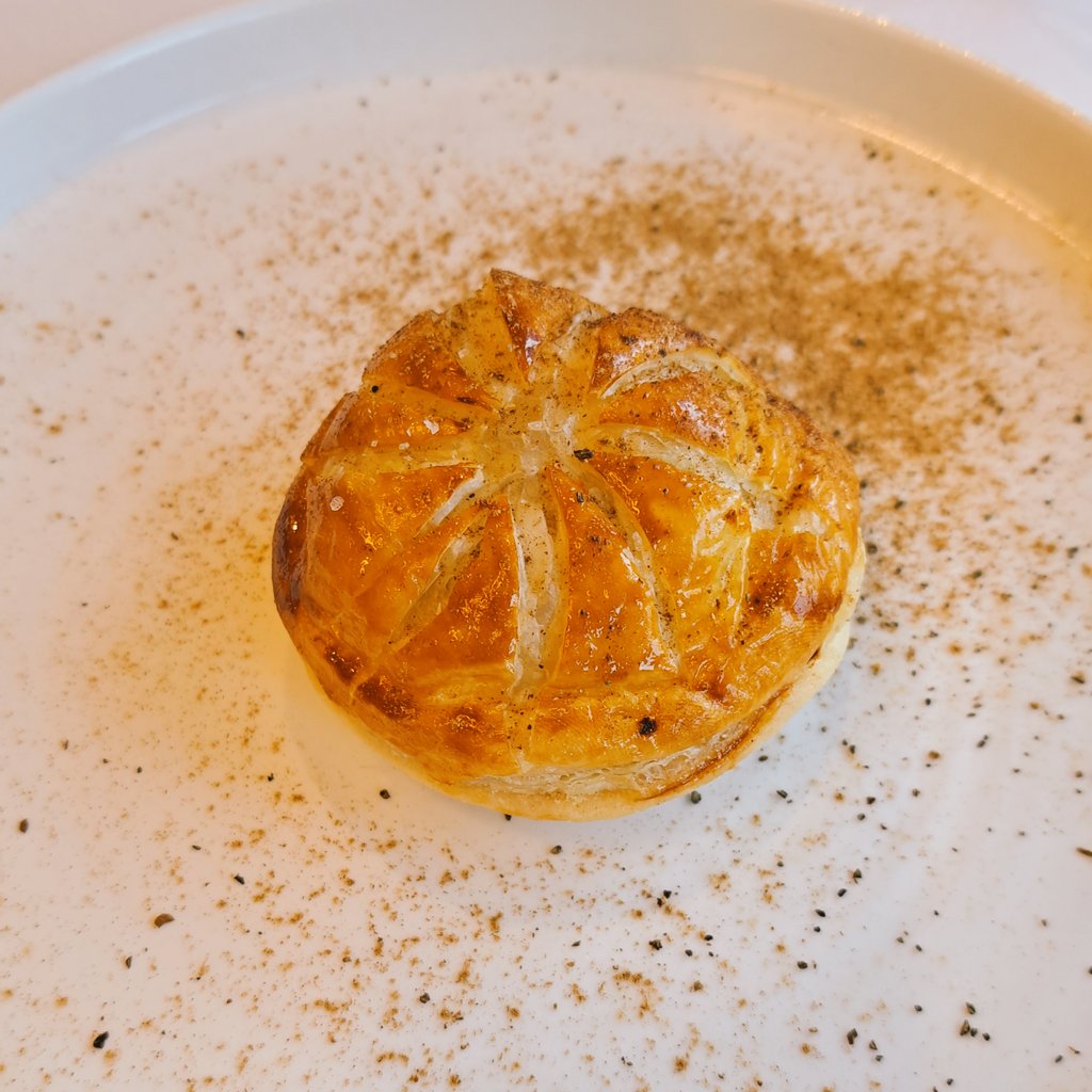 Billy F. K. Howorth tweet media