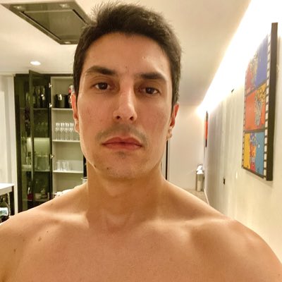 Notunder1000x's tweet image. No todo el mundo puede entenderme, no todo el mundo puede quererme, tampoco todo el mundo puede tener el placer de conocerme... #justonelife #timeisagift #high 🦦🌝💎🍀