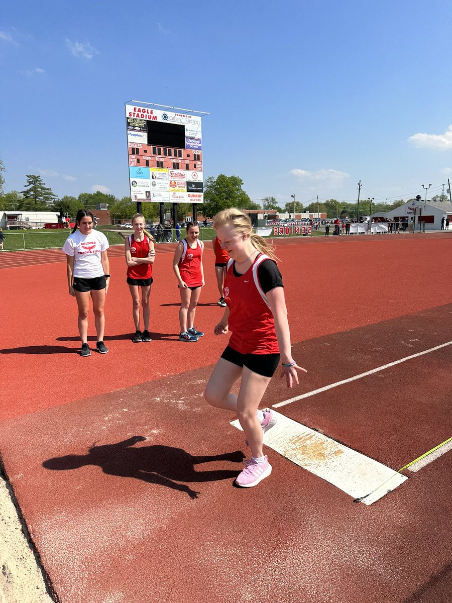 Megan Davidson tweet media