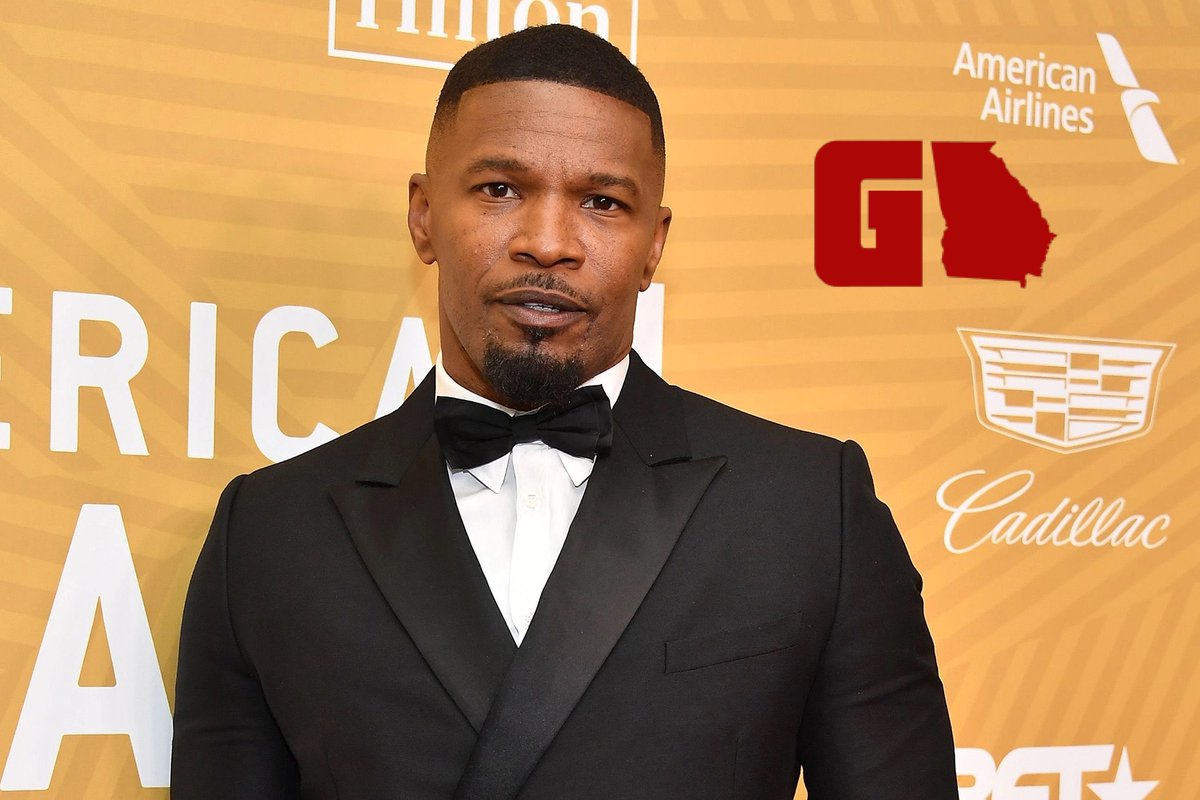 GAFollowers's tweet image. BREAKING: Reports say Jamie Foxx had to be revived after having a stroke on set before he was sent to an Atlanta hospital.

Doctors say he's lucky to be alive. 🙏🙏