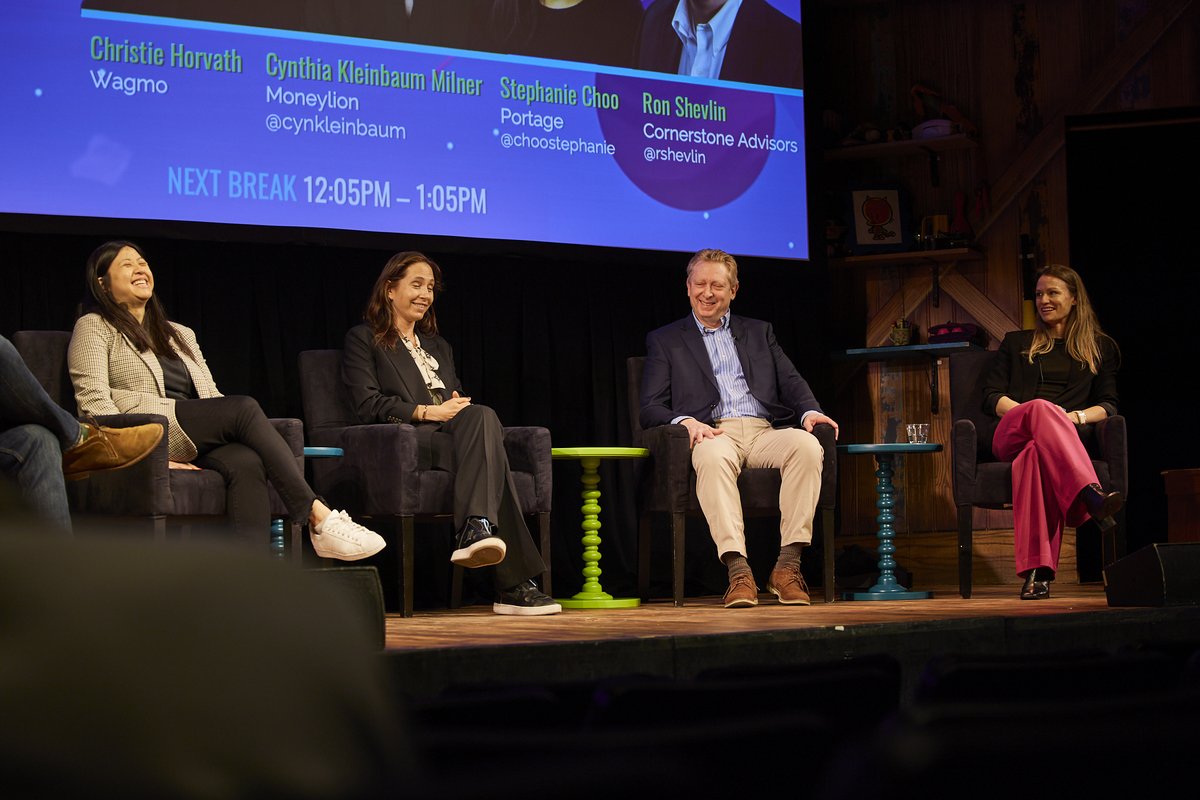 EmpireStartups's tweet image. Cheesin&apos; HARD on stage today.

#EmpireFinTech at #NYFinTechWeek