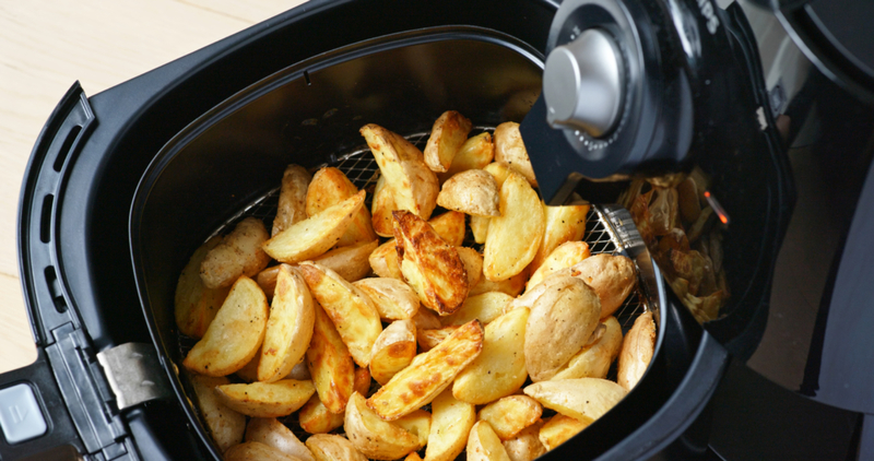 How An Air Fryer Revolutionizes the Cooking Experience  - daily-stuff.com/like_145475/ #delicious #foodie