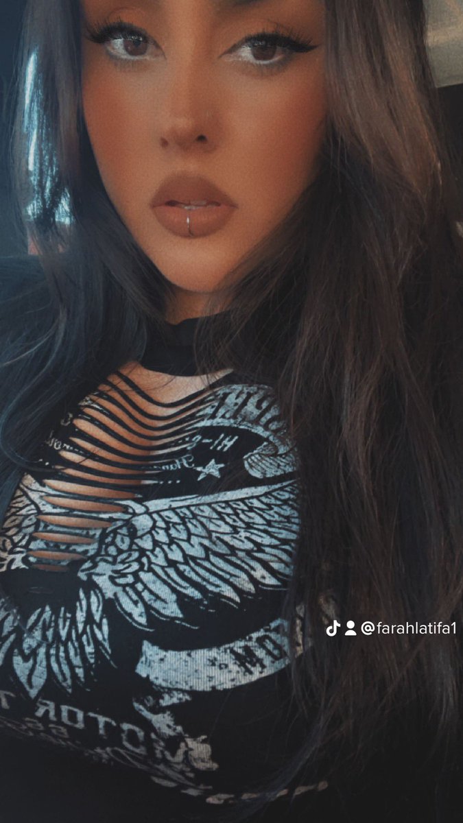 farahlatifa2023's tweet photo. https://t.co/kqNYnJfACg #sexylatina #hot#onlyfansmodel#onlyfansbabe#🥵🥵😈😈😈 https://t.co/oCxiVv3stW