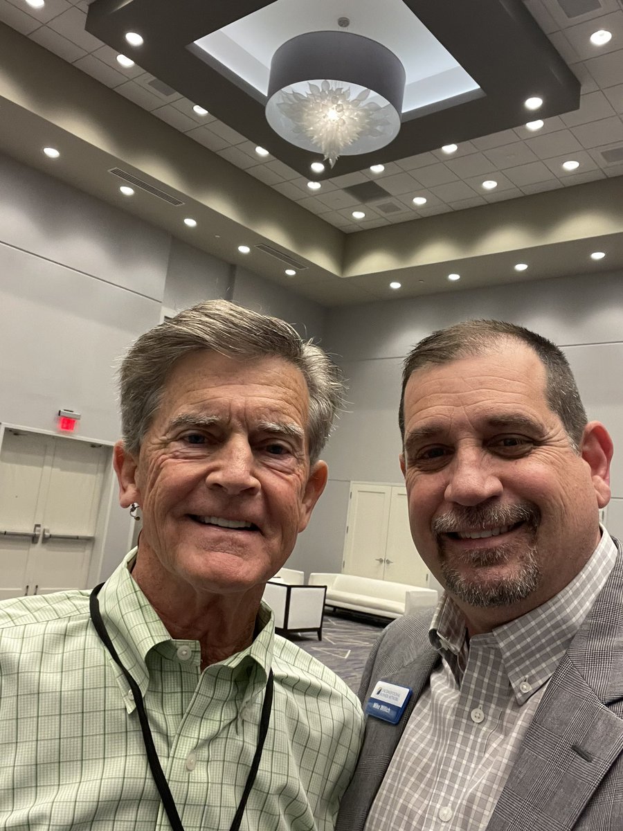 mwillich's tweet image. You spend 94% more time with those you work with than with those you go to church with! Does your Monday look like your Sunday? If not, then there’s work to do! Great Faith at Work Summit today. Great speakers: #matthasselbeck #josaxton #chipingram #ubnsummit2023 #faithatwork