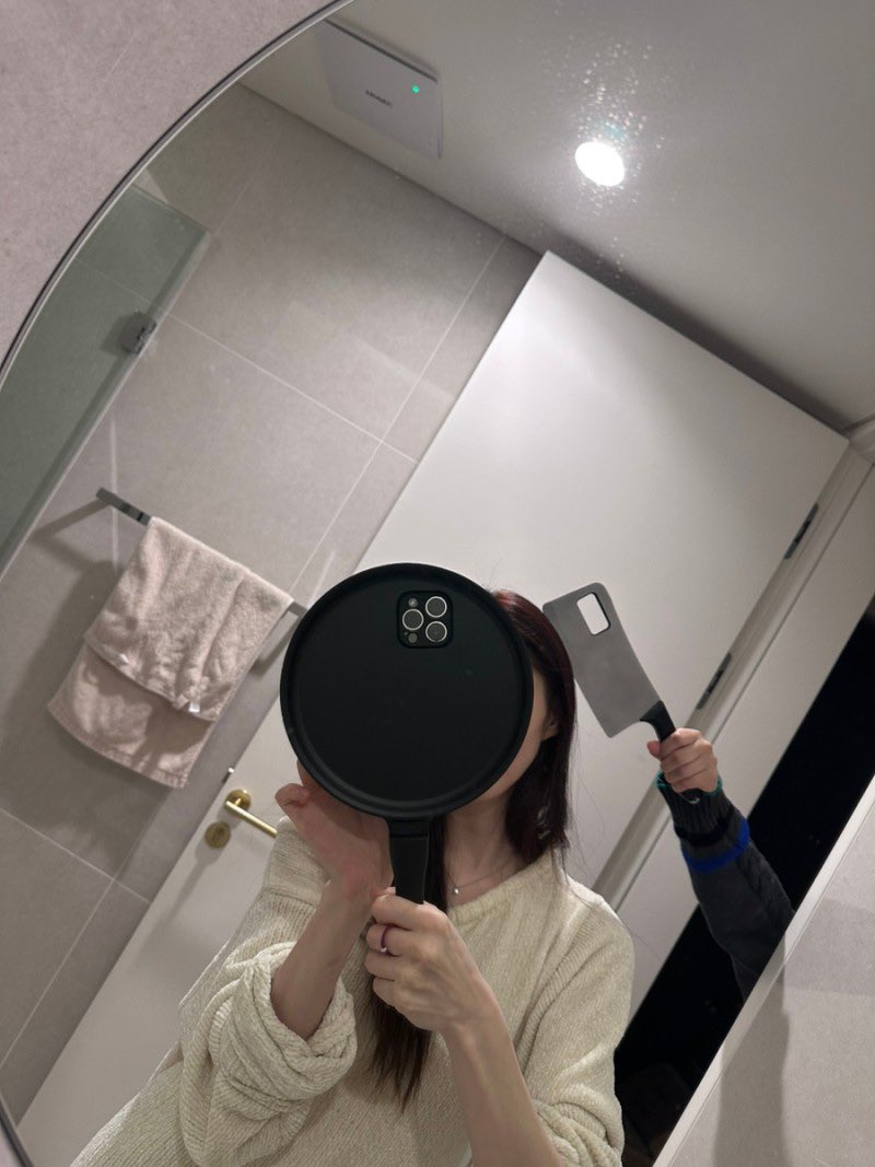 sohee_alarm's tweet photo. 230427  소희 블로그 업데이트

내용은 따로 올리지 않겠습니다
🔗 https://t.co/CBfXwonzFu

#한소희 #HANSOHEE https://t.co/R78BpMQN76