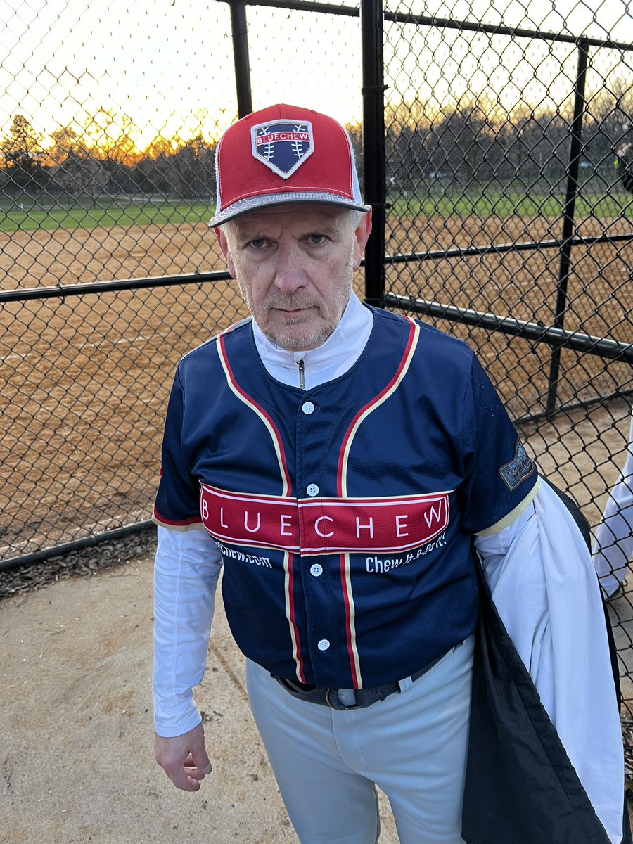 GriffinZmith's tweet photo. Good first night of softball! Won both games and had a blast! Thanks to our awesome sponsors @BlueChew, @JLBUS &amp; @WillyMcCoys for making it happen!!! Let’s keep it rolling! #ChewItAndDoIt https://t.co/MRCKJHXQjq