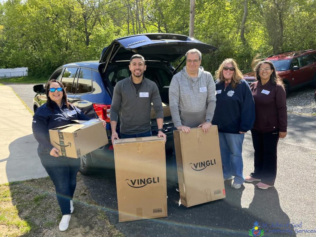 SJOGCSWestville's tweet photo. We would like to give a big THANK YOU to Cornerstone Bank for participating in our first Volunteer Project! Their team built raised garden beds, chairs and set up water features and bird feeders in our House of Johns courtyards. You guys' rock! #SJOGCS #DoGood #Volunteer 💙👍 https://t.co/3OKCq5CNLZ