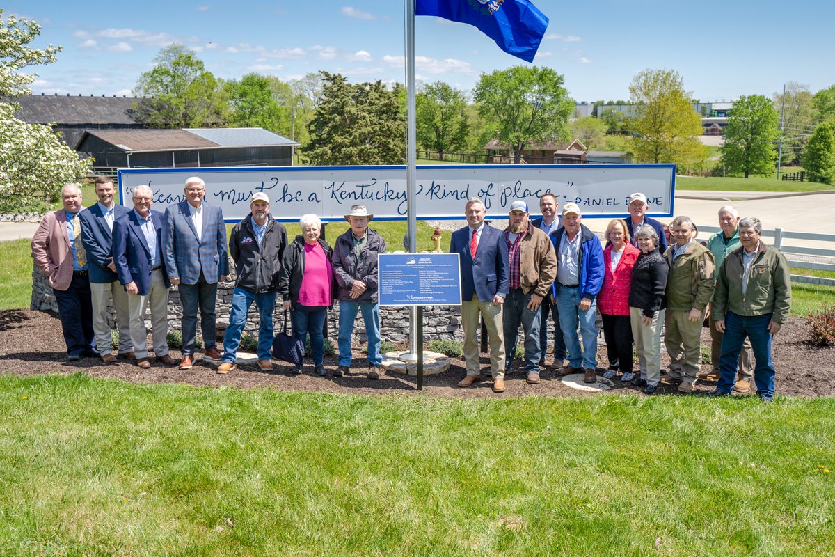 KYAgCommish35's tweet image. Over the last three years, with many hours of labor, donations, and volunteers coming together, and not a single taxpayer dollar spent, we have a complete entrance to @kentuckyag that truly embodies Kentucky agriculture. Thank you to all those who played a part!