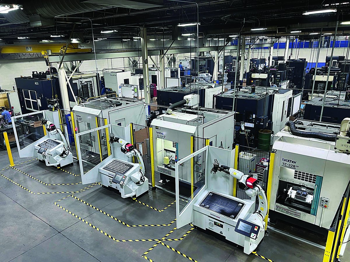 ctemag's tweet photo. Here's why it costs less to have a robot covering each CNC machine. #CTEplus #machiningmetal https://t.co/9GCSF1Vg3E https://t.co/BFUiCEAJtY