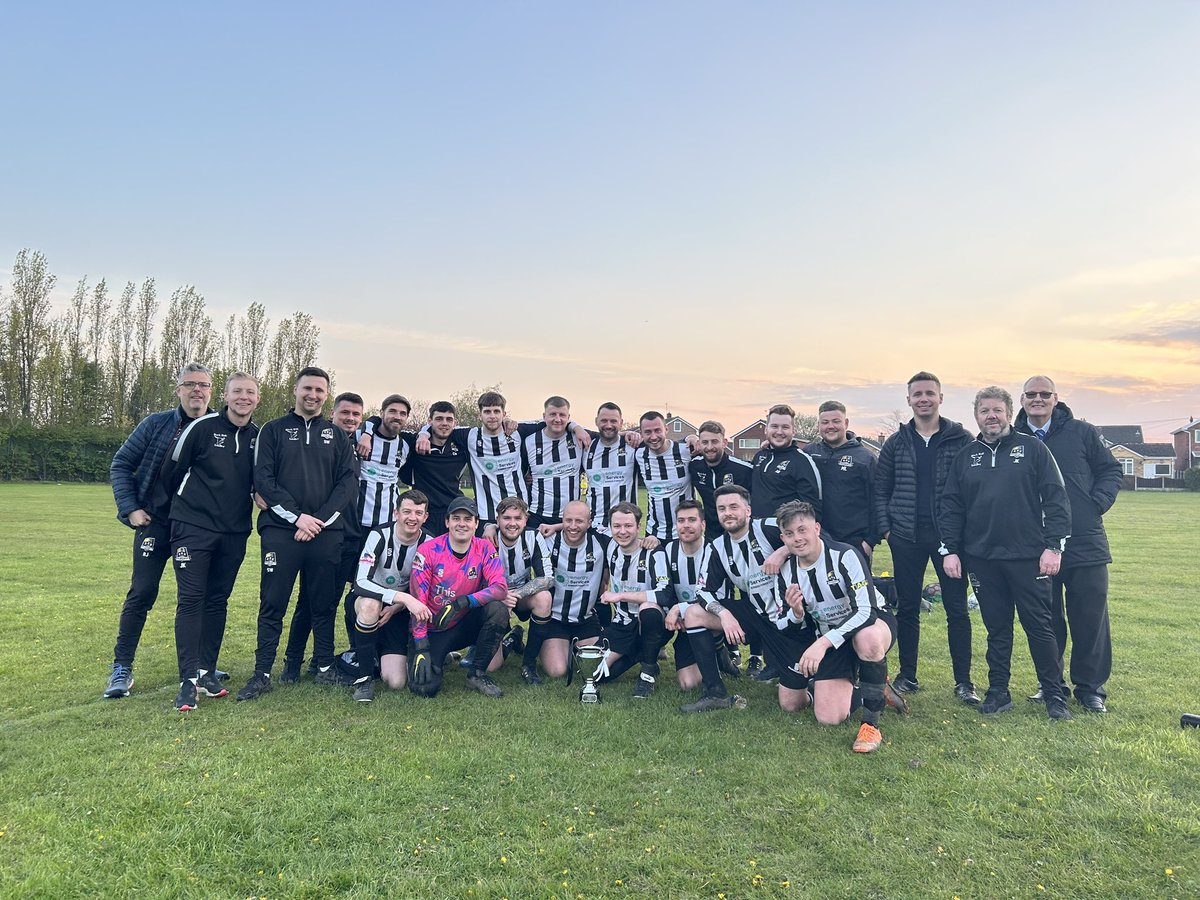 CollegiansFC1's tweet photo. CHAMPIONS 🏆🖤🤍 https://t.co/3nbf8ExCJ9
