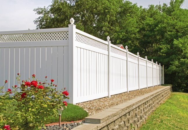 KrazHighland's tweet photo. Cedar, vinyl, composite, metal, and so much more!
Every type of fence you choose comes with its own pros and cons—learn all about the various benefits here: https://t.co/oWfil1eavF https://t.co/9ubbp2YF6G