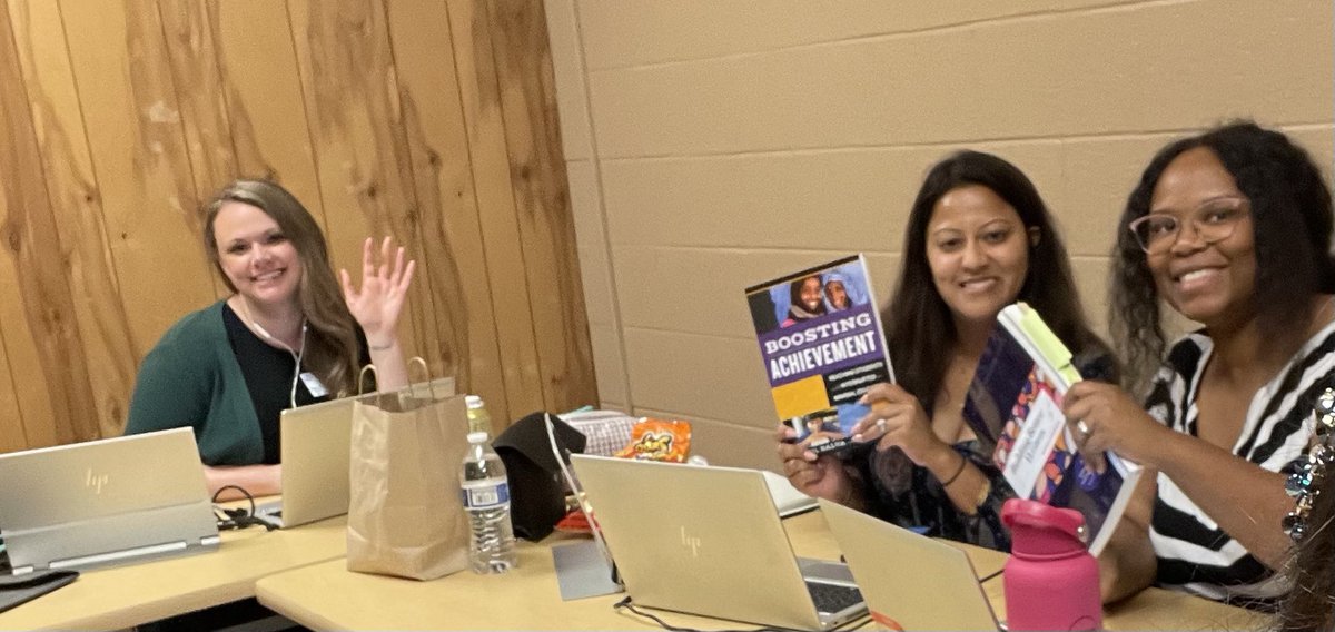 cynthia_pruneda's tweet photo. 📢Collaboration between CICs at its finest to ensure all students are supported with research based 📖practices‼️ @HISD_ELA @HISDLiteracy @HISD_Curric @HISDSocStudies @Education_ID @TheMuse1908 @kirksey_dr @Samiya_Sartaz #AstrosTogetherChallenge https://t.co/SgFwARorRD