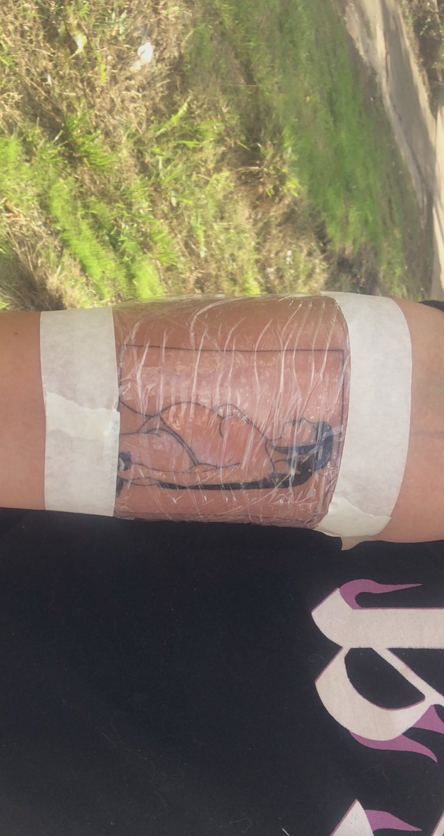 te amo enormemente, este es un momento que va a vivir conmigo para siempre <a href="/cazzuoficial/">Cazzu™</a> 🤍🕷️😭