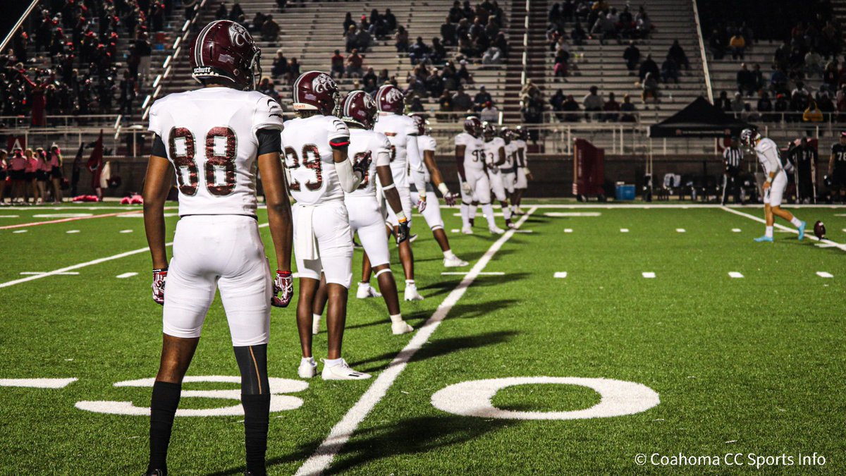 StuartLong_2's tweet photo. Blessed to receive my first official offer from Coahoma Community College!

@CoahomaFootball @Metcalf79 @BradKimberlin @CoachHerry @TCPSAthletics https://t.co/QTwuYPS1fv