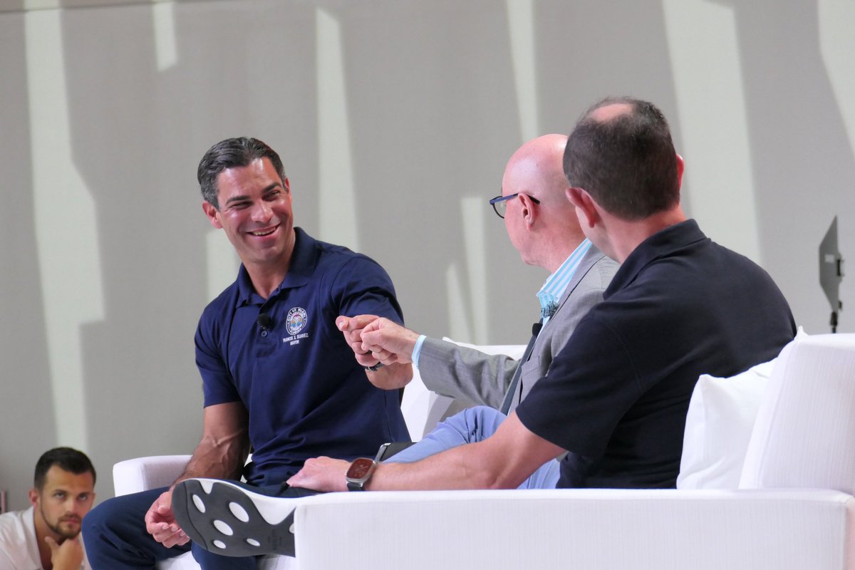 Mayor Francis Suarez (@francissuarez) on Twitter photo đšJust announcedâŒïž Northeastern University is opening a satellite campus in Wynwood!!
This Miami Tech week I was honored to join <a href="/rabois/">Keith Rabois</a> and President Joseph Aoun from <a href="/Northeastern/">Northeastern U.</a> to discuss Miamiâs growing tech ecosystem, talent pipeline, and more! đšJust announcedâŒïž Northeastern University is opening a satellite campus in Wynwood!!
This Miami Tech week I was honored to join <a href="/rabois/">Keith Rabois</a> and President Joseph Aoun from <a href="/Northeastern/">Northeastern U.</a> to discuss Miamiâs growing tech ecosystem, talent pipeline, and more!