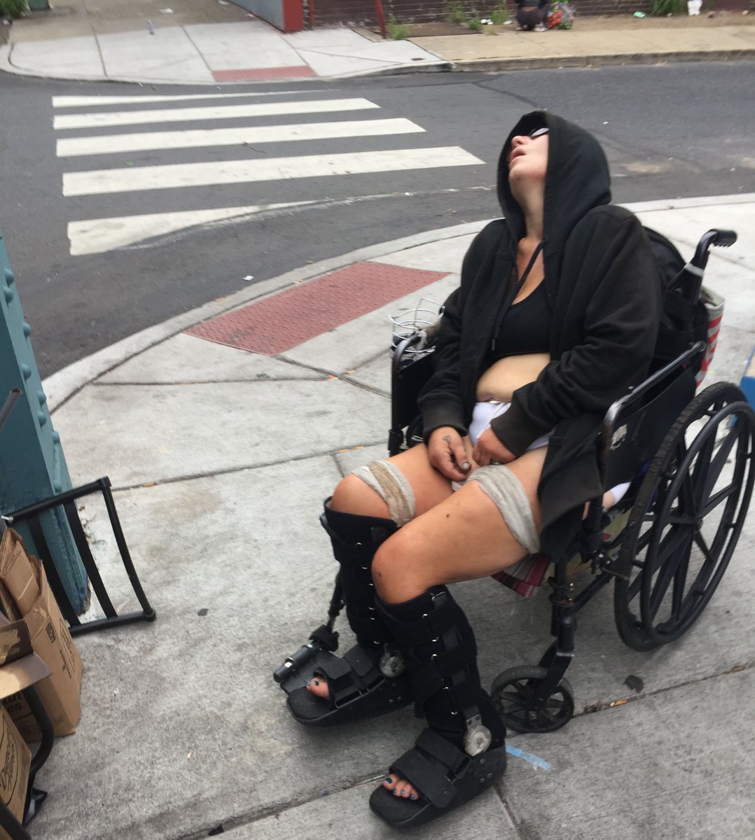 teunvoeten's tweet photo. dear #DrugResearching #SocialScientist #Journo colleagues, folks in #LawEnforcement #AidAgencies
I will be nxt weekend back in #Philadelphia
3rd visit to research/photograph #Tranq #Fentanyl #CrystalMeth scene #KensingtonAvenue
Any clues, especially #xylazine most welcome https://t.co/U5y7eYavUQ